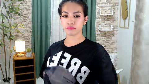 Snapshot of olivia_hotcummer chatting on 19, 10, 2025 olivia_hotcummer online show from 19, 10, 2025