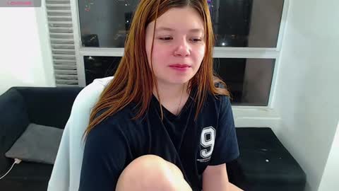 Snapshot of olivia_martine chatting on 7, 12, 2024 olivia_martine online show from 7, 12, 2024