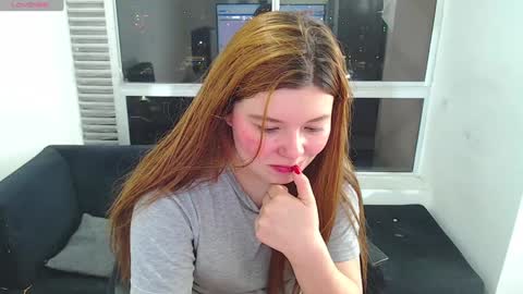 Snapshot of olivia_martine chatting on 15, 12, 2024 olivia_martine online show from 15, 12, 2024