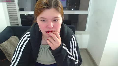 Snapshot of olivia_martine chatting on 22, 12, 2024 olivia_martine online show from 22, 12, 2024