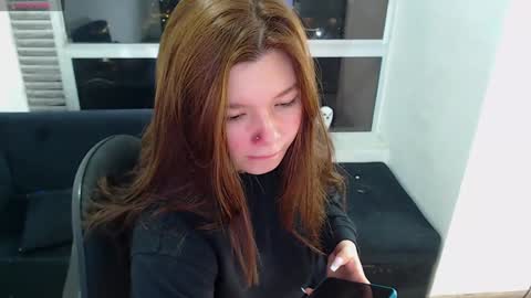 Snapshot of olivia_martine chatting on 14, 1, 2025 olivia_martine online show from 14, 1, 2025