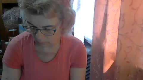 Olivia Mia online show from 21, 5, 2026