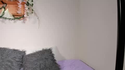 Olivia  happyness  online show from 17, 1, 2025