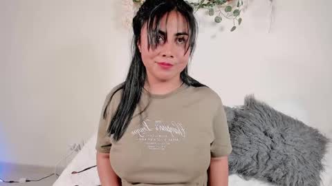 Olivia  happyness  online show from 29, 1, 2025
