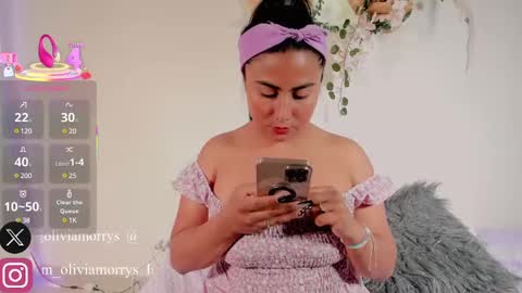 Olivia  happyness  online show from 19, 2, 2025