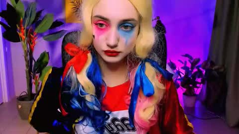 olivia_norton_ online show from 31, 10, 2025