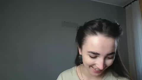 Snapshot of olivia_oliv chatting on 7, 3, 2026 Olivia online show from 7, 3, 2026