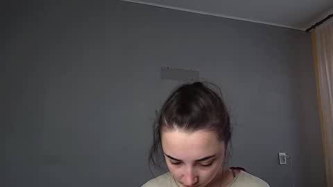 Snapshot of olivia_oliv chatting on 12, 3, 2026 Olivia online show from 12, 3, 2026