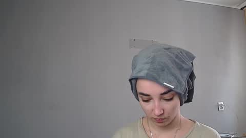 Snapshot of olivia_oliv chatting on 22, 3, 2026 Olivia online show from 22, 3, 2026