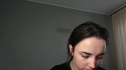 Snapshot of olivia_oliv chatting on 15, 4, 2026 Olivia online show from 15, 4, 2026