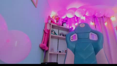 Snapshot of olivia_pretty_ chatting on 14, 2, 2025 olivia_pretty_ online show from 14, 2, 2025