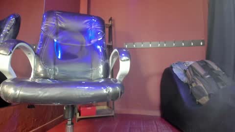 Snapshot of olivia_seex chatting on 2, 1, 2025   online show from 2, 1, 2025