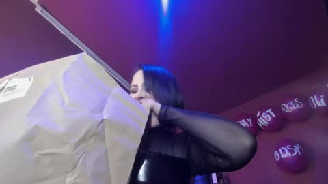 Snapshot of olivia_seex chatting on 7, 2, 2025   online show from 7, 2, 2025