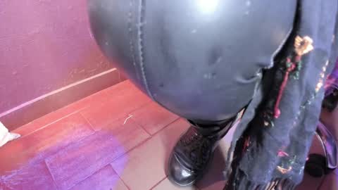 Snapshot of olivia_seex chatting on 6, 3, 2025   online show from 6, 3, 2025