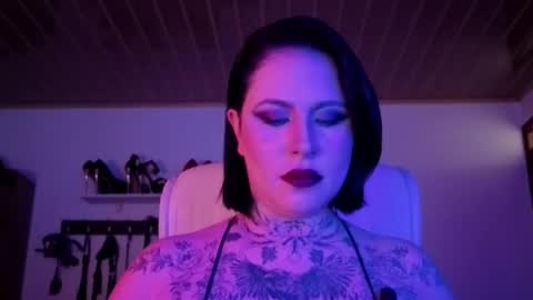 Snapshot of olivia_seex chatting on 23, 10, 2025   online show from 23, 10, 2025