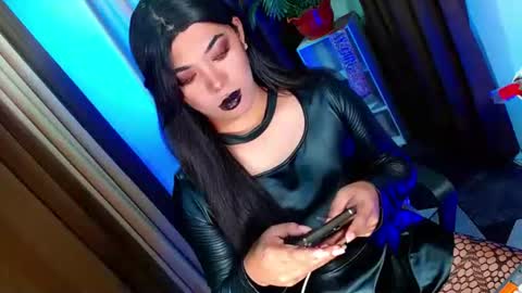 Miss OLIVIA online show from 27, 9, 2025