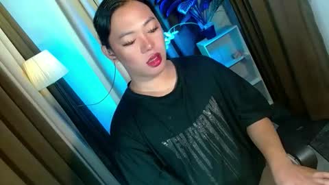 Miss OLIVIA online show from 17, 12, 2025