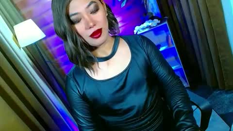 Miss OLIVIA online show from 13, 5, 2026