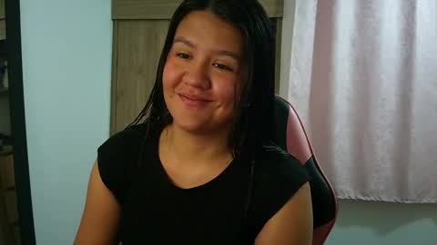 Snapshot of olivia_watson_ chatting on 9, 3, 2026 Olivia online show from 9, 3, 2026