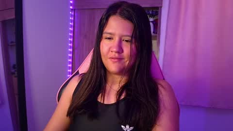 Snapshot of olivia_watson_ chatting on 4, 4, 2026 Olivia online show from 4, 4, 2026