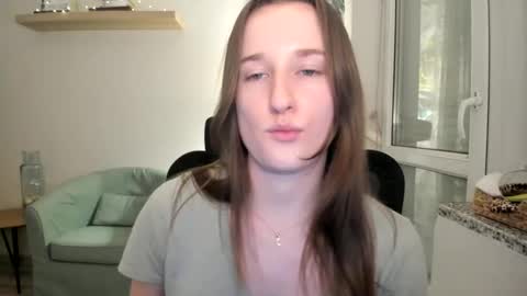 Oliwiaa2004 online show from 16, 1, 2025