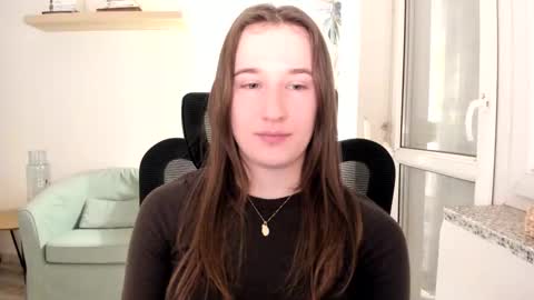 Oliwiaa2004 online show from 1, 3, 2025