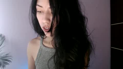 Snapshot of oliviaaa__ chatting on 20, 5, 2026 oliviaaa__ online show from 20, 5, 2026
