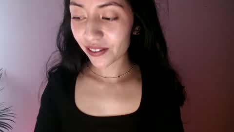 Snapshot of oliviaaa__ chatting on 29, 5, 2026 oliviaaa__ online show from 29, 5, 2026