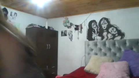 Snapshot of oliviabluee10 chatting on 25, 1, 2025 oliviabluee10 online show from 25, 1, 2025