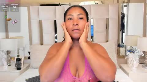 Snapshot of oliviaburningmilf chatting on 19, 5, 2026 Olivia Burning online show from 19, 5, 2026