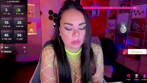 Oliviagoold online show from 2, 10, 2025