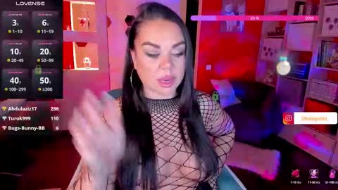 Oliviagoold online show from 10, 10, 2025