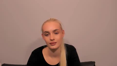 oliviaBeauty online show from 14, 2, 2026