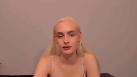 oliviaBeauty online show from 7, 3, 2026