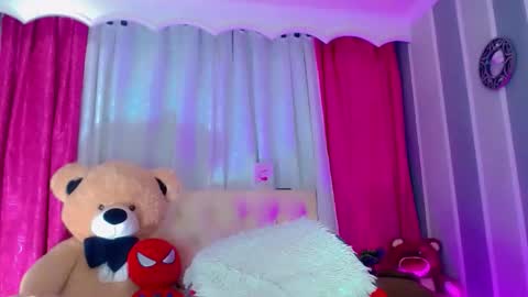 oliviahot01 online show from 28, 3, 2026