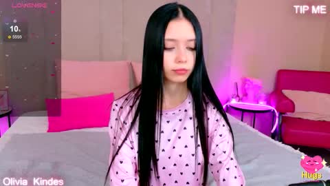 Olivia online show from 15, 10, 2025