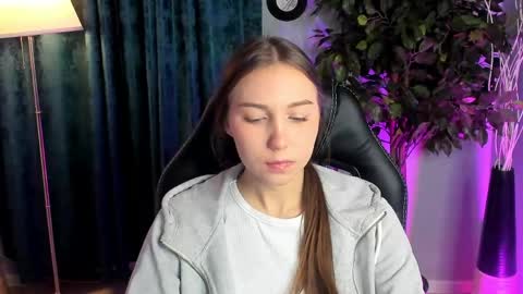 olivialangs online show from 23, 3, 2026