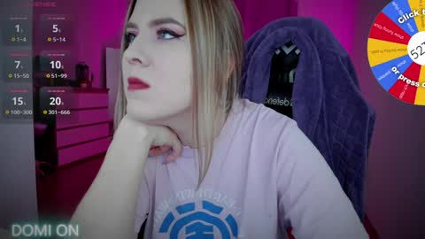 Snapshot of oliviamunk chatting on 21, 12, 2024 . online show from 21, 12, 2024