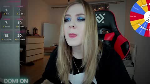 Snapshot of oliviamunk chatting on 22, 12, 2024 . online show from 22, 12, 2024