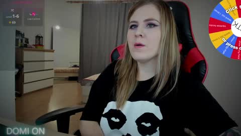 Snapshot of oliviamunk chatting on 23, 12, 2024 . online show from 23, 12, 2024