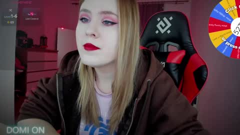 Snapshot of oliviamunk chatting on 26, 12, 2024 . online show from 26, 12, 2024