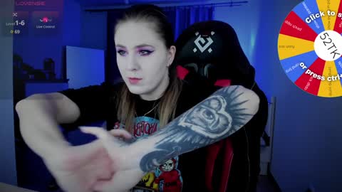 Snapshot of oliviamunk chatting on 3, 1, 2025 . online show from 3, 1, 2025
