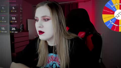 Snapshot of oliviamunk chatting on 7, 1, 2025 . online show from 7, 1, 2025
