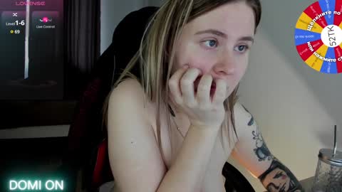 Snapshot of oliviamunk chatting on 27, 1, 2025 . online show from 27, 1, 2025