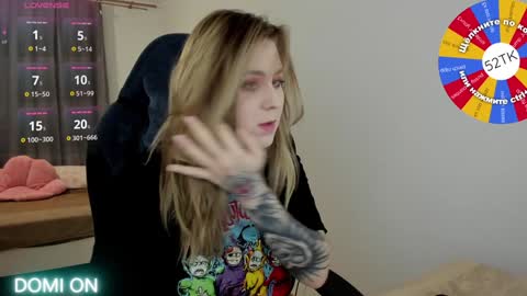 Snapshot of oliviamunk chatting on 2, 2, 2025 . online show from 2, 2, 2025
