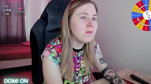 Snapshot of oliviamunk chatting on 21, 2, 2025 . online show from 21, 2, 2025