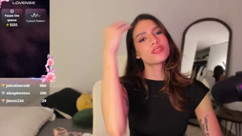 Snapshot of oliviaoliviaprince chatting on 23, 12, 2024 Olivia online show from 23, 12, 2024