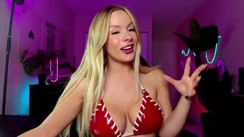 Olivia Owens online show from 27, 5, 2026