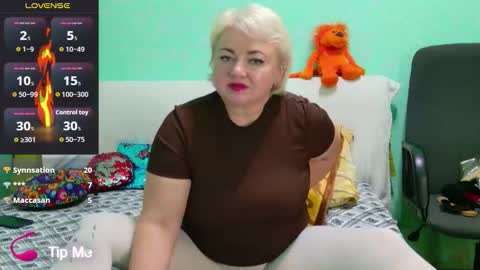 oliviaparadise online show from 17, 11, 2025