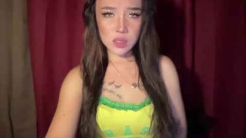 Snapshot of oliviaxxmore69 chatting on 3, 3, 2026 ZAINA online show from 3, 3, 2026